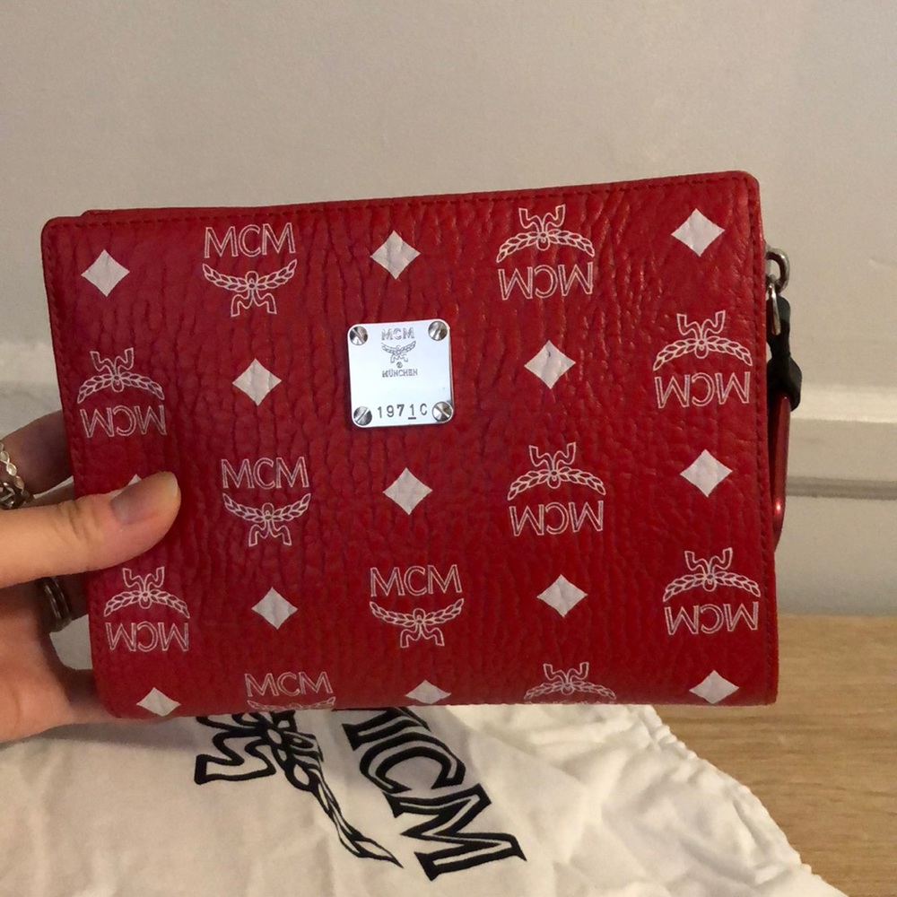 MCM clutch